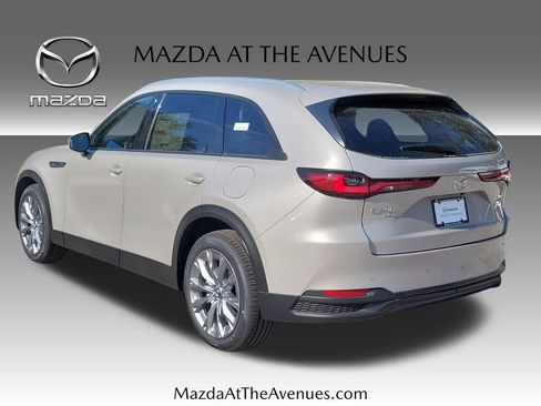 New 2026 MAZDA CX-90 Plug-In Hybrid w/ Preferred image 5