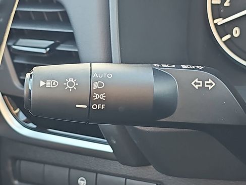 New 2026 Nissan Rogue SV AWD/4WD image 29
