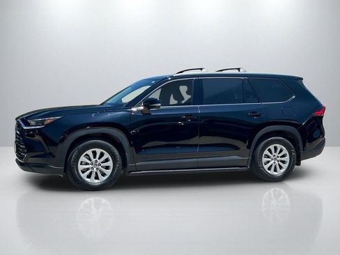Certified 2024 Toyota Grand Highlander XLE FWD image 8