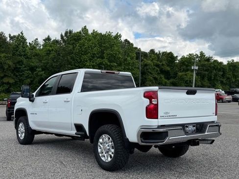 Used 2025 Chevrolet Silverado 2500 LT AWD/4WD image 7