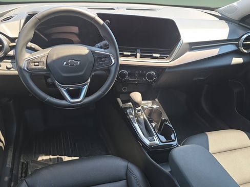 Used 2025 Chevrolet Trax ACTIV w/ Driver Confidence Package FWD image 18
