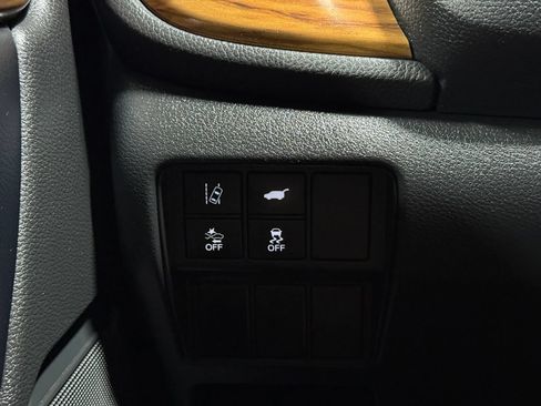 Used 2018 Honda CR-V Touring image 30