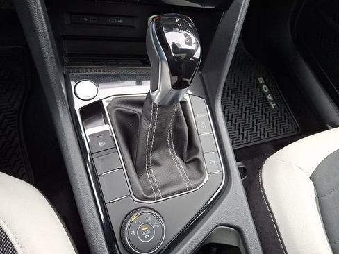 New 2026 Volkswagen Taos SE AWD/4WD image 16
