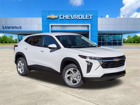 New 2026 Chevrolet Trax LS w/ LS Convenience Package FWD image 1