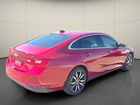 Used 2018 Chevrolet Malibu LT w/ Leather Package image 7