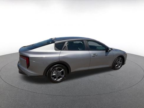 Used 2025 Kia K4 FWD image 14