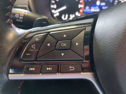 Used 2023 Nissan Altima 2.5 SR w/ SR Premium Package FWD image 18