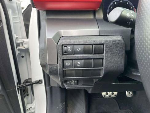 Used 2024 Toyota Tacoma TRD Sport image 31