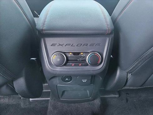 Certified 2025 Ford Explorer ST-Line w/ Premium Package RWD image 18