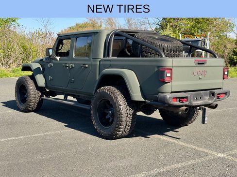 Used 2020 Jeep Gladiator Rubicon w/ Dual Top Group AWD/4WD image 3