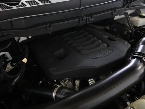 Used 2022 Ford F150 Lariat w/ Equipment Group 502A High AWD/4WD image 29