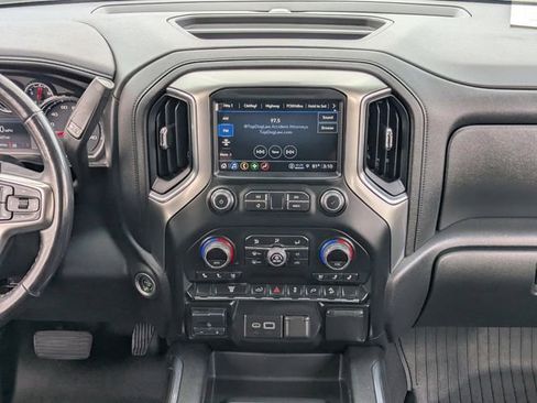 Used 2022 Chevrolet Silverado 2500 LTZ w/ LTZ Convenience Package image 16