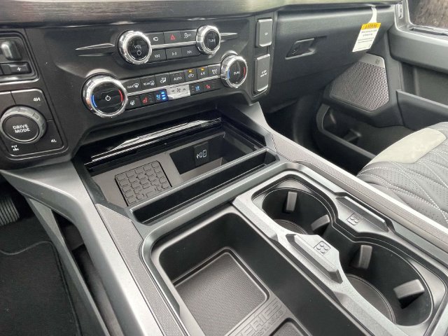 New 2026 Ford F250 Lariat w/ Black Appearance Package AWD/4WD image 28