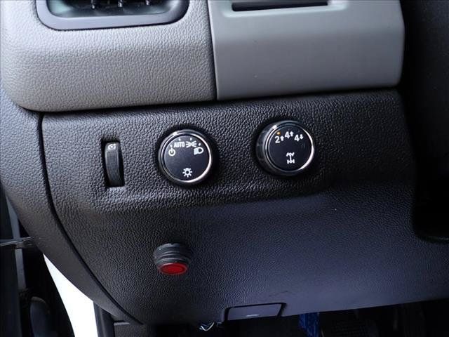 Used 2020 Chevrolet Colorado W/T AWD/4WD image 14