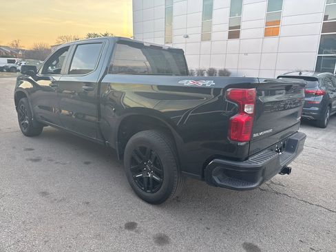 Used 2023 Chevrolet Silverado 1500 Custom image 9