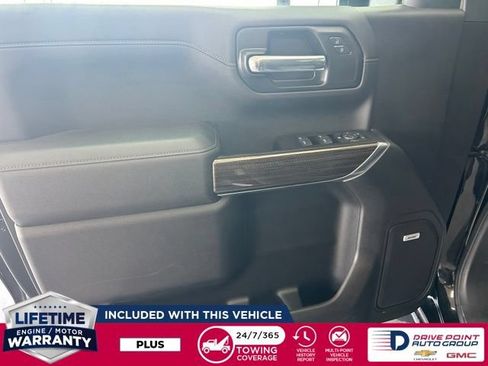 Used 2022 Chevrolet Silverado 1500 RST w/ LPO, Blackout Package AWD/4WD image 14