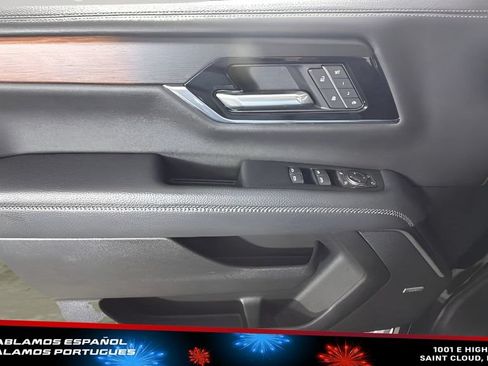 Used 2025 GMC Yukon Denali AWD/4WD image 22