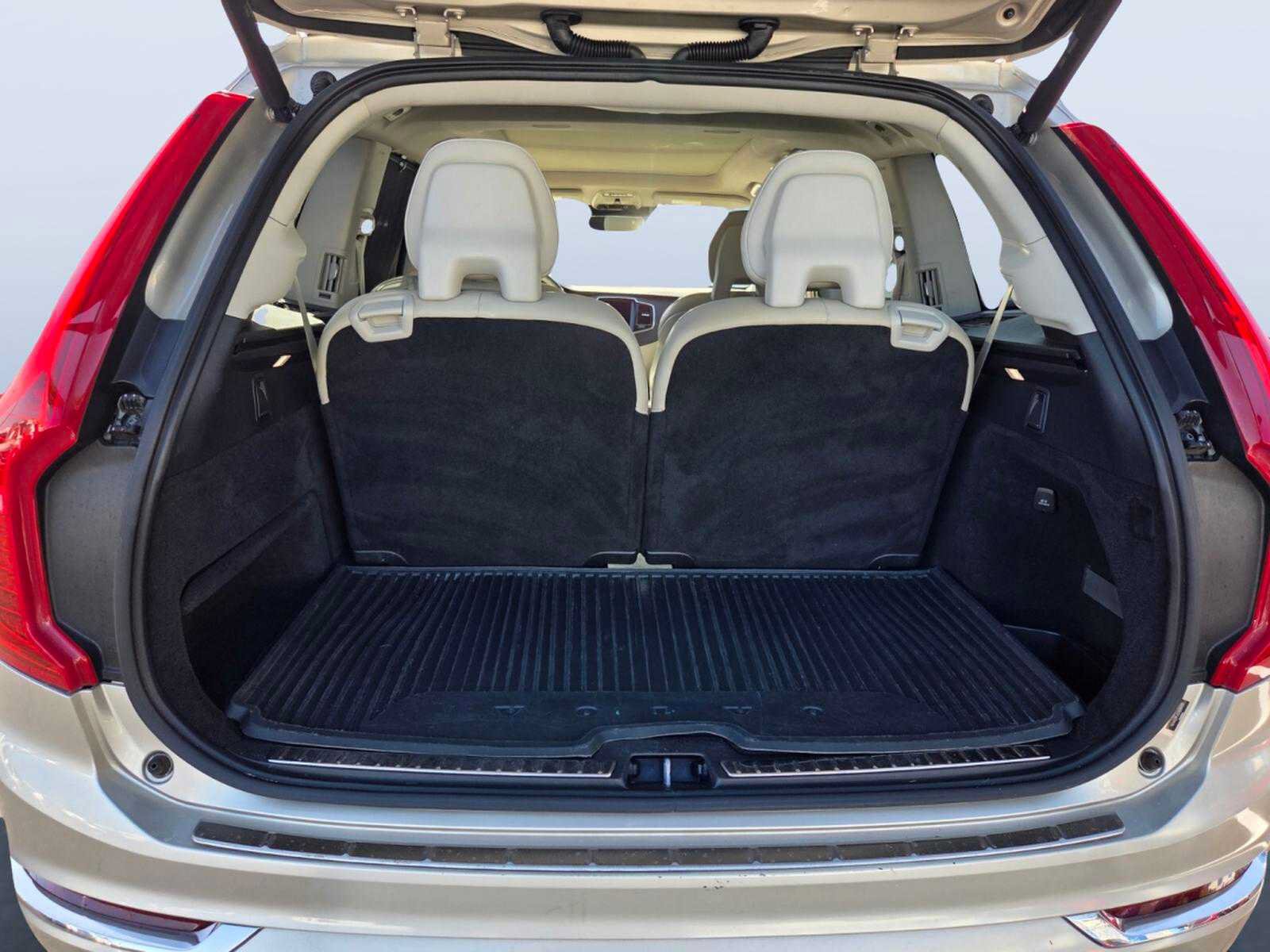 Used 2018 Volvo XC90 T6 Inscription w/ Convenience Package AWD/4WD image 13