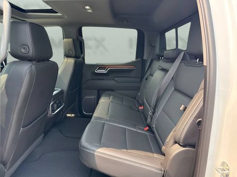 Used 2022 GMC Sierra 1500 Denali AWD/4WD image 13