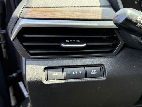 Used 2023 Nissan Altima 2.5 SV image 6