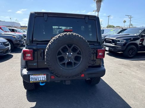 Used 2023 Jeep Wrangler Unlimited Rubicon 4xe AWD/4WD image 16