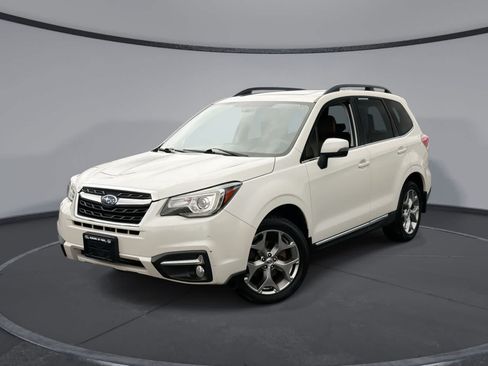 Used 2017 Subaru Forester 2.5i Touring AWD/4WD image 1
