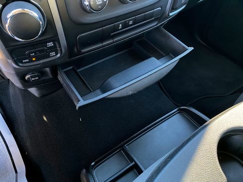 Used 2023 RAM 1500 Classic SLT image 17