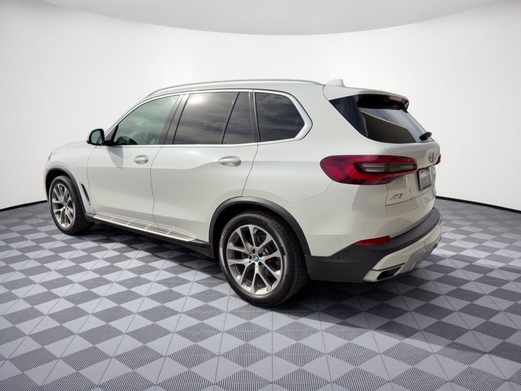 Used 2020 BMW X5 sDrive40i w/ Premium Package RWD image 3