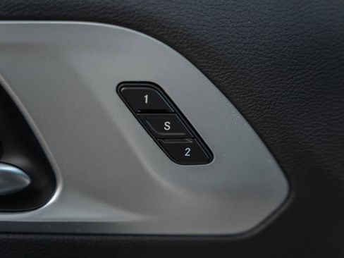 New 2026 Chrysler Pacifica Limited image 41