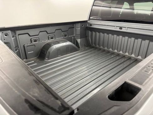 Used 2023 Chevrolet Silverado 1500 Custom image 32