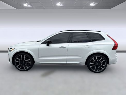 Certified 2024 Volvo XC60 B5 Ultimate w/ Protection Package Premier AWD/4WD image 2