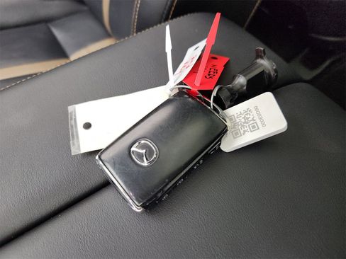 Certified 2024 MAZDA CX-90 Plug-In Hybrid w/ Premium Plus image 23