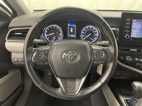 Used 2024 Toyota Camry SE image 21
