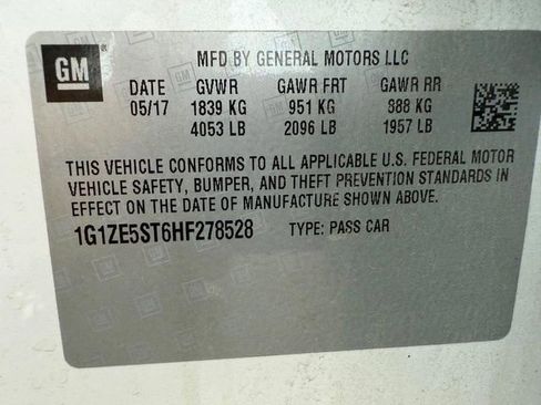 Used 2017 Chevrolet Malibu LT FWD image 29