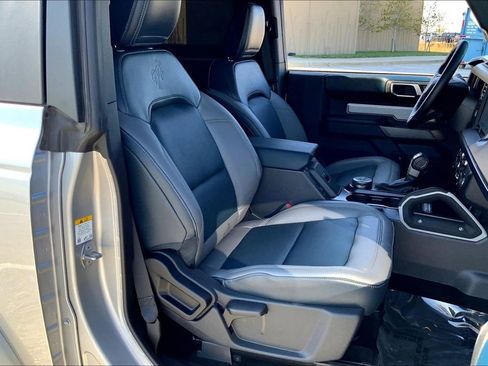 Used 2023 Ford Bronco Outer Banks AWD/4WD image 7