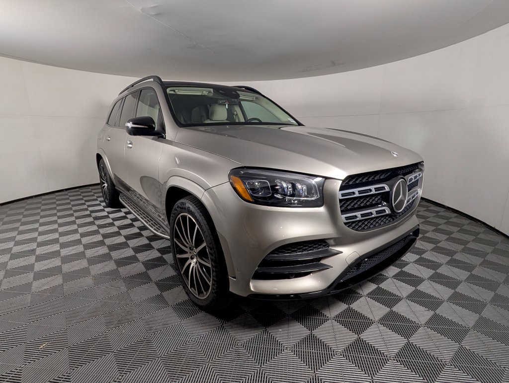 Used 2023 Mercedes-Benz GLS 450 4MATIC image 9