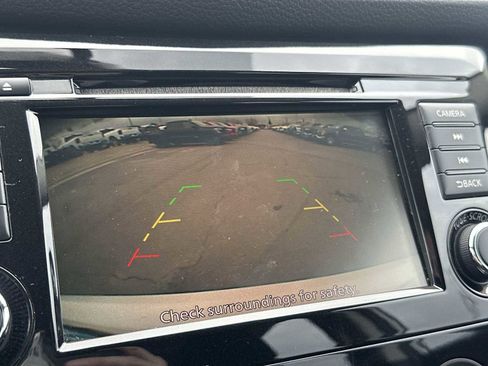 Used 2019 Nissan Rogue Sport S image 21