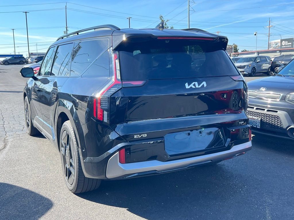 Certified 2024 Kia EV9 GT-Line AWD/4WD image 9