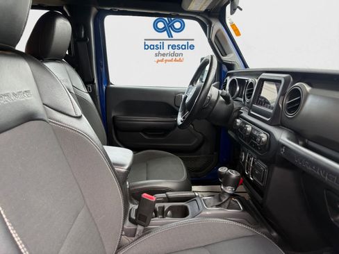 Used 2020 Jeep Wrangler Unlimited Sport image 18