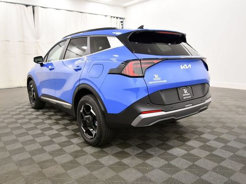 Certified 2026 Kia Sportage EX w/ EX Panorama Roof Package AWD/4WD image 5