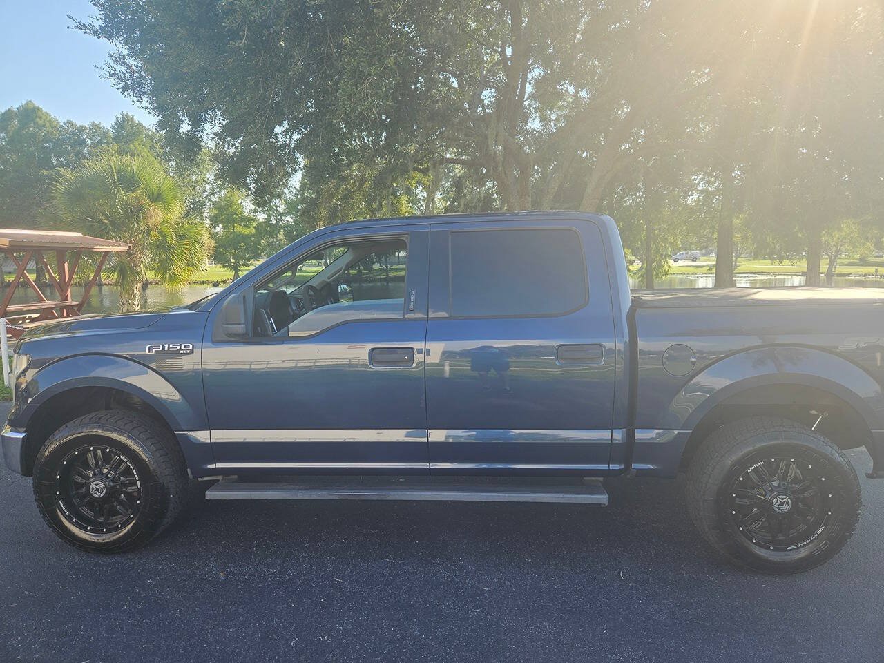 Used 2015 Ford F150 XLT RWD image 21