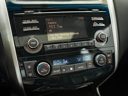 Used 2013 Nissan Altima 3.5 SL image 36