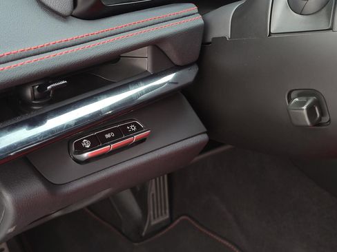 Used 2023 Chevrolet Corvette Stingray Preferred Cpe w/ Stealth Interior Trim Package RWD image 15