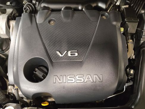 Used 2017 Nissan Maxima Platinum w/ Medallion Package image 30