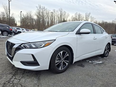 Used 2021 Nissan Sentra SV image 3
