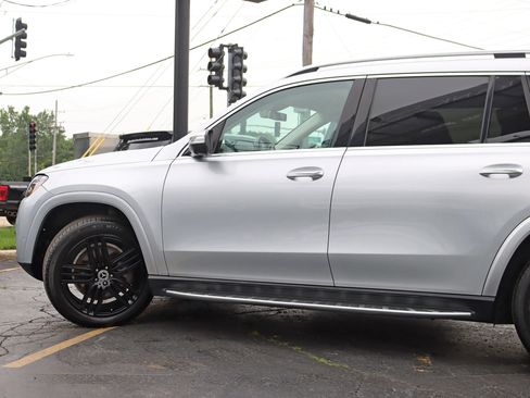 Used 2020 Mercedes-Benz GLS 450 4MATIC image 13