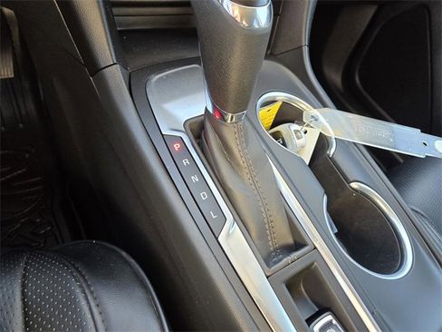 Used 2021 Chevrolet Equinox LS w/ LS Convenience Package image 23