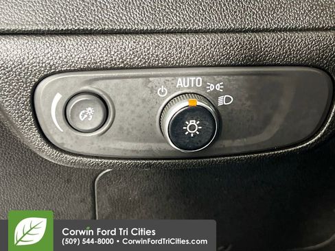 Used 2023 Chevrolet Bolt EUV Premier w/ Redline Edition image 19