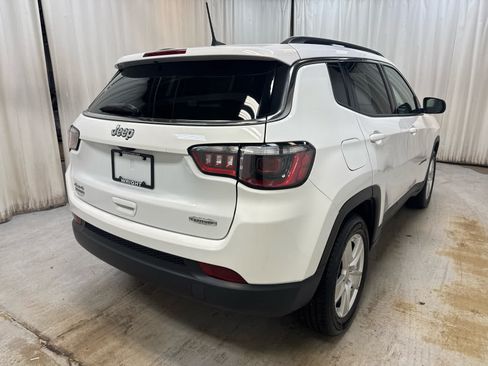 Used 2022 Jeep Compass Latitude w/ Convenience Group AWD/4WD image 10