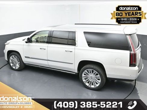 Used 2018 Cadillac Escalade ESV Platinum image 18